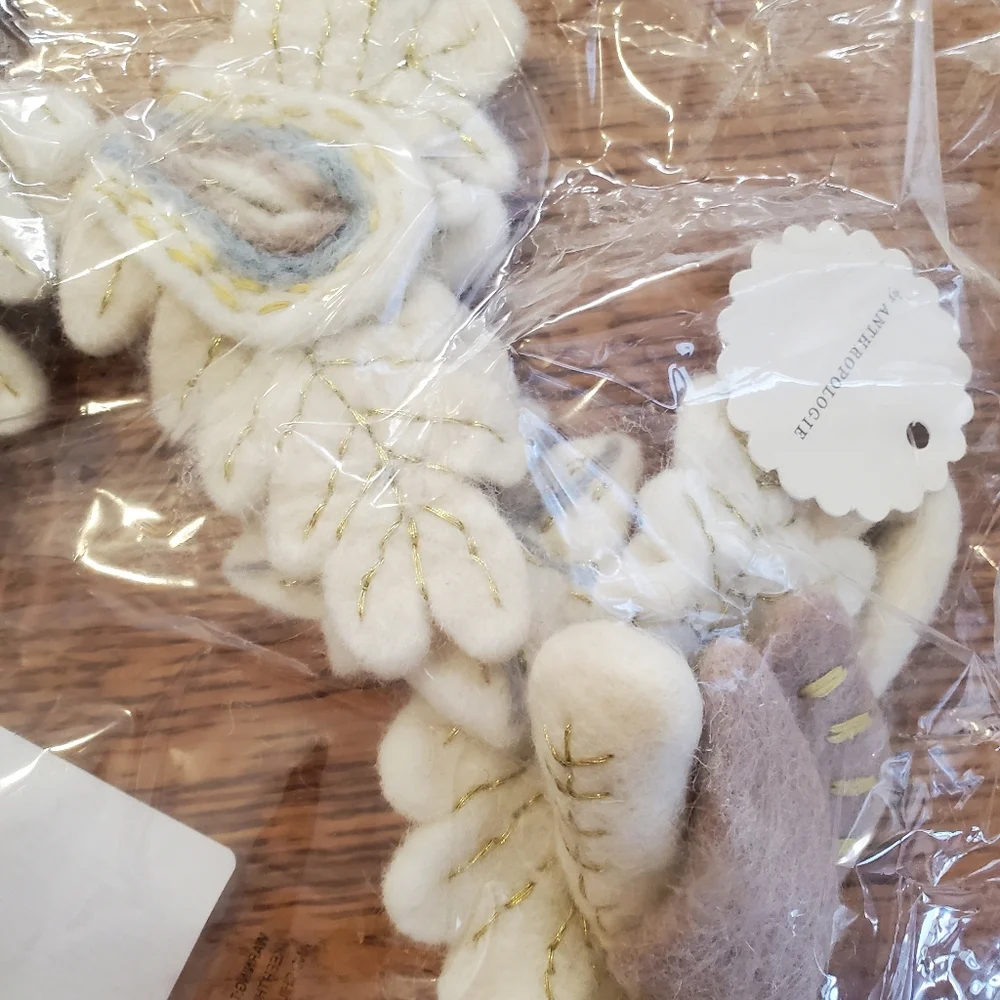 Anthropologie Nadia Wool Wreath